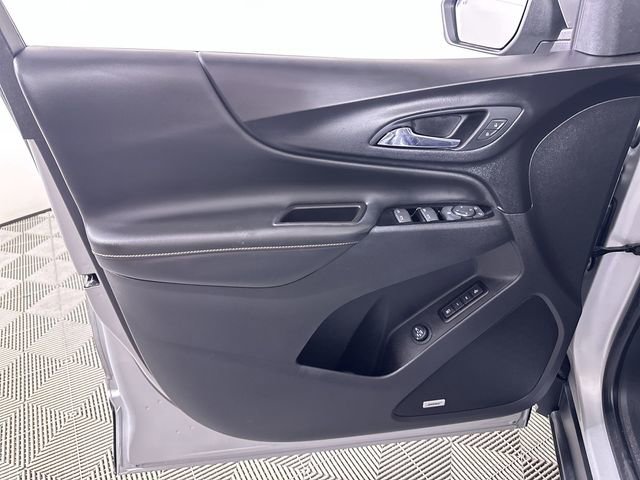 Used 2022 Chevrolet Equinox Premier AWD/4WD image 23