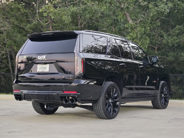 Used 2026 Cadillac Escalade V w/ LPO, ONYX Package AWD/4WD image 8