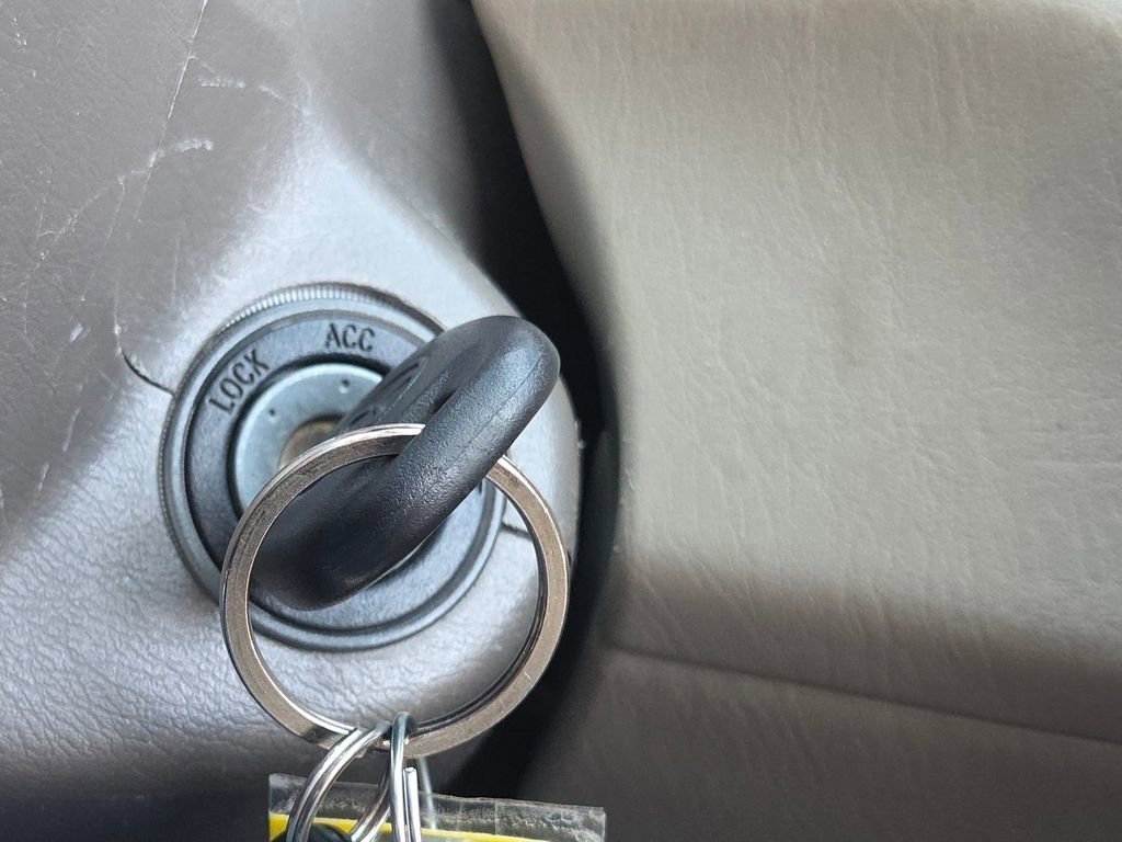 Used 2007 Toyota Highlander 2WD Hybrid image 30