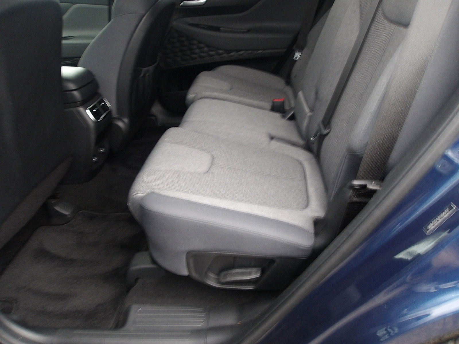 Certified 2023 Hyundai Santa Fe SE image 12