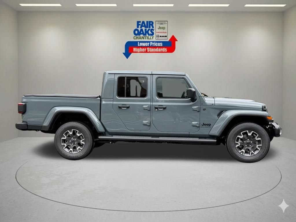 New 2026 Jeep Gladiator Sport AWD/4WD image 4