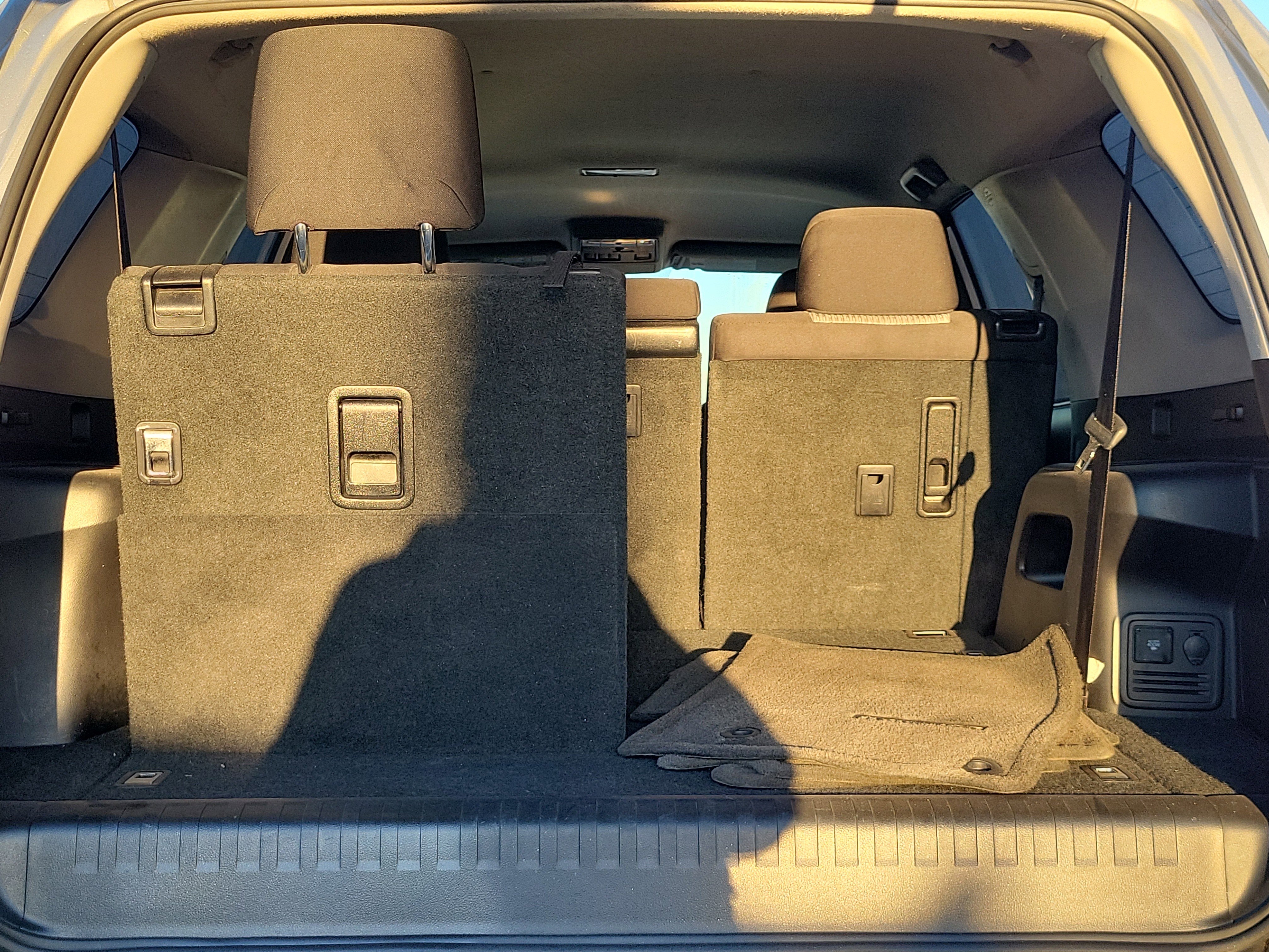 Used 2014 Toyota 4Runner SR5 image 8