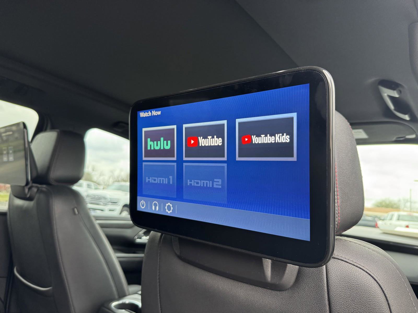 Used 2023 Chevrolet Suburban RST image 40