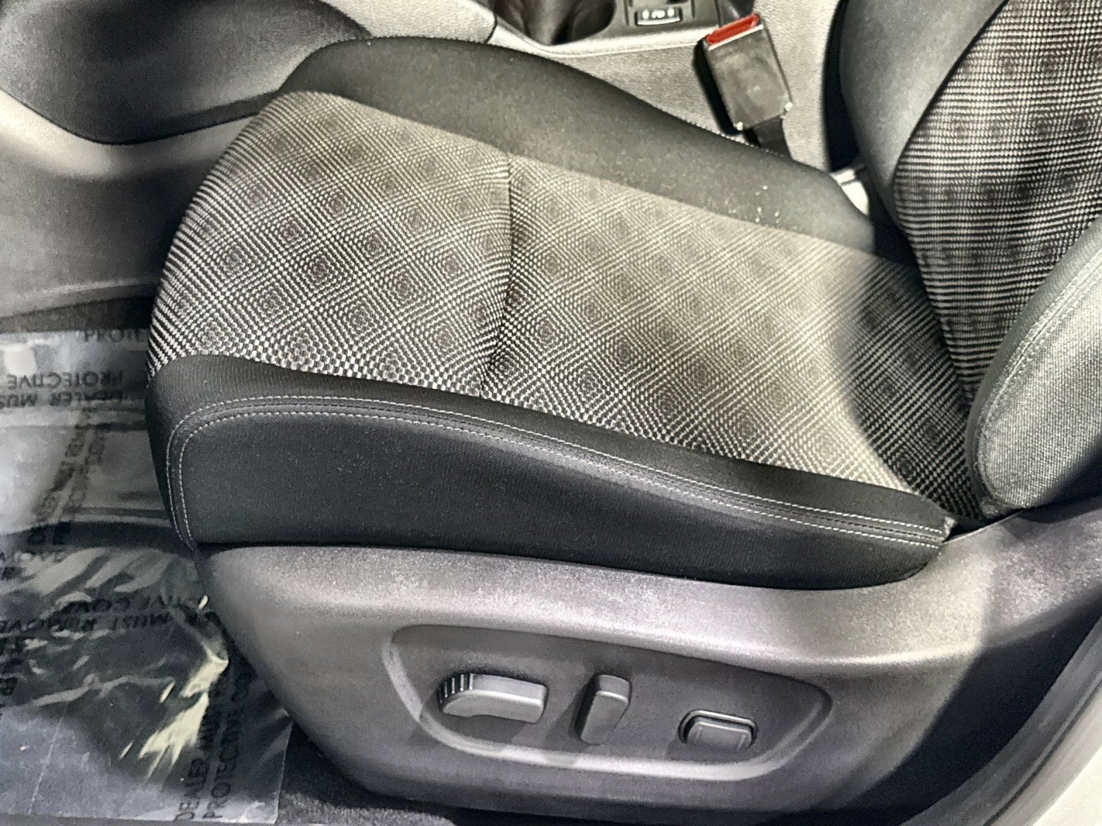 Used 2022 Nissan Rogue Sport SV image 14