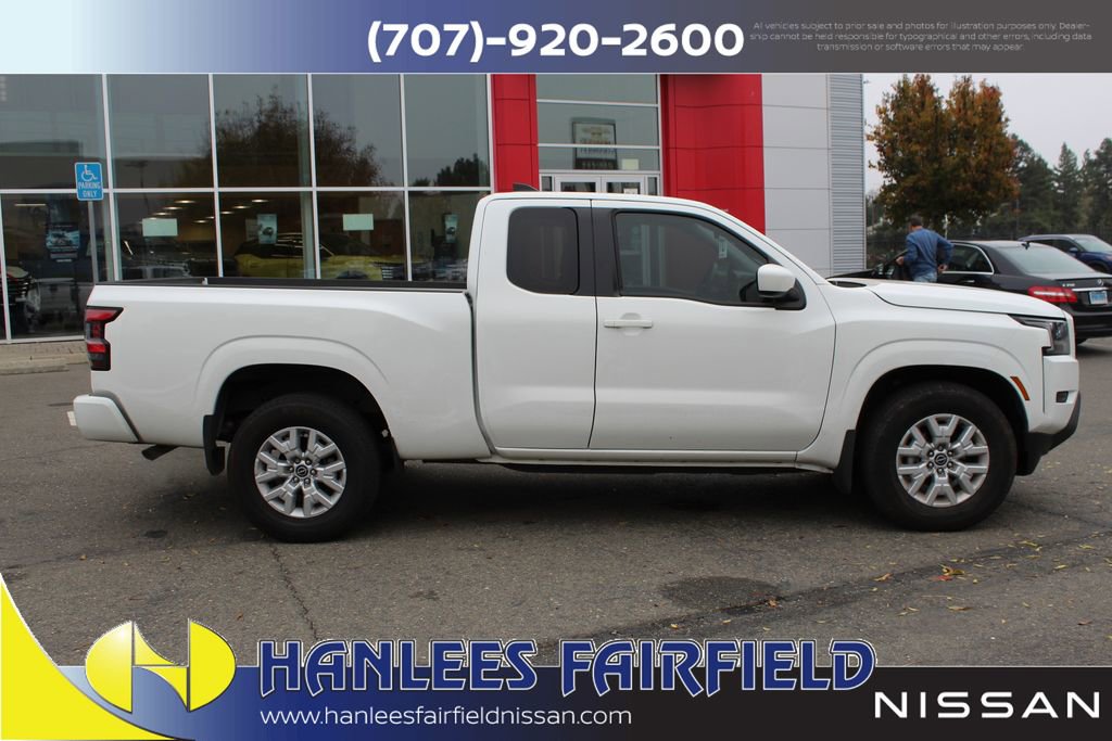 Used 2023 Nissan Frontier SV w/ Tow Package image 6