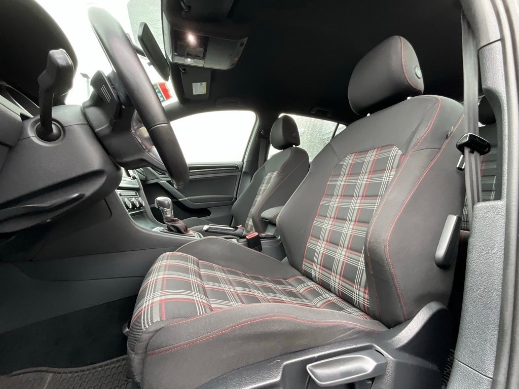 Used 2015 Volkswagen GTI S image 10