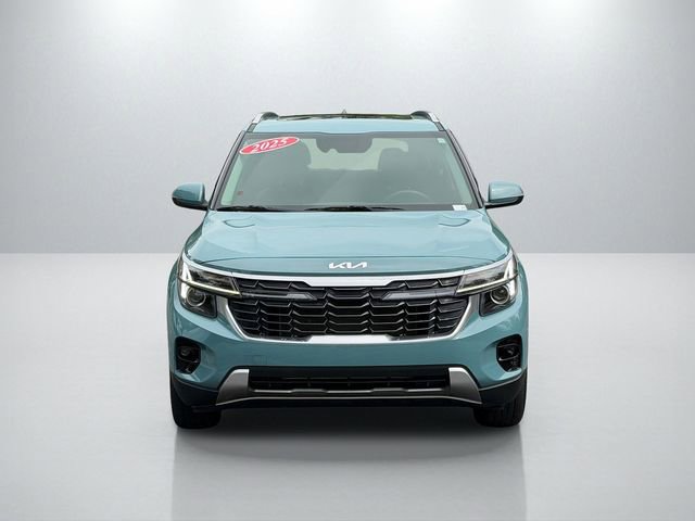 Certified 2025 Kia Seltos EX w/ EX Sunroof Package FWD image 2