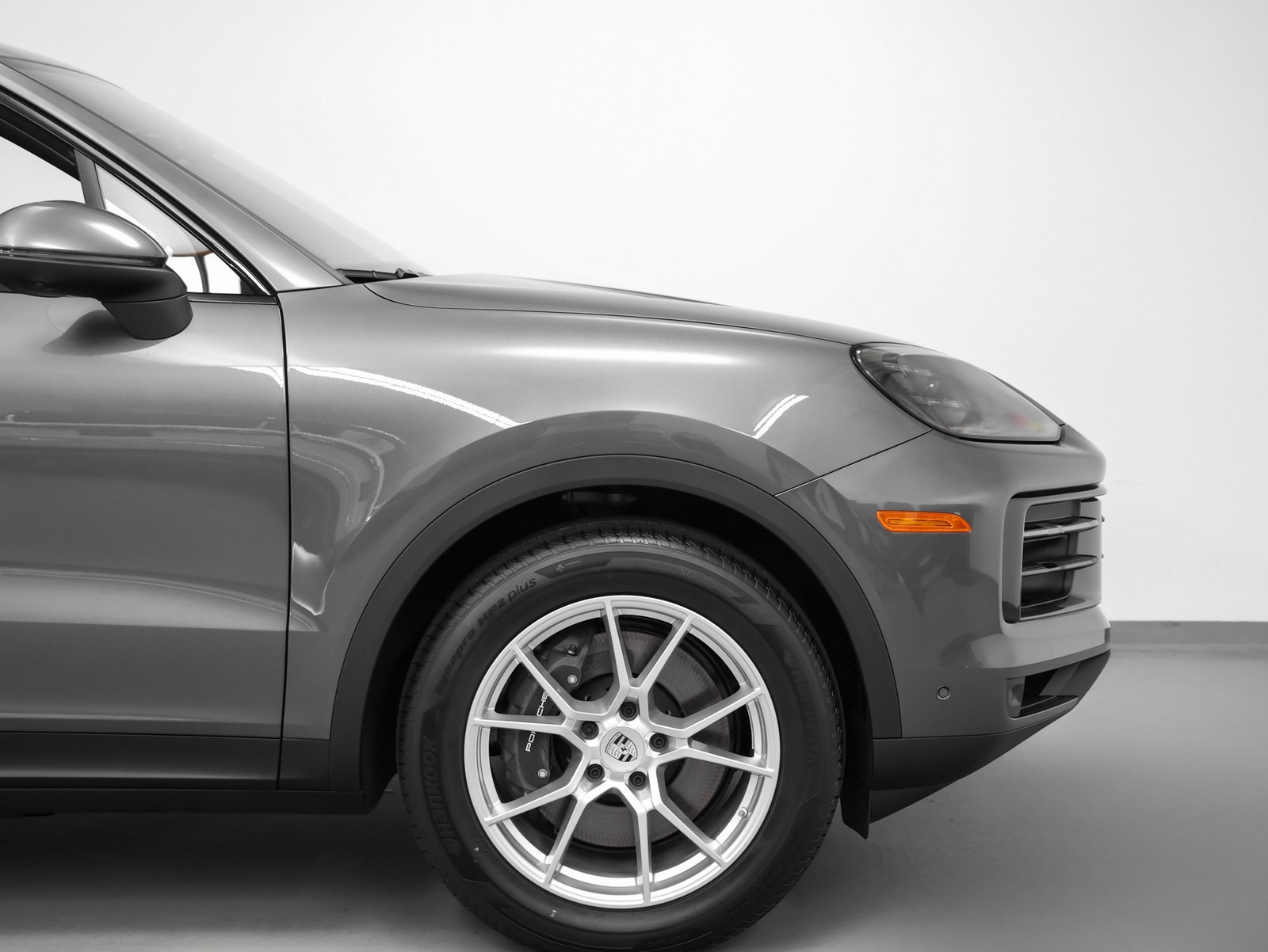 Certified 2025 Porsche Cayenne image 14