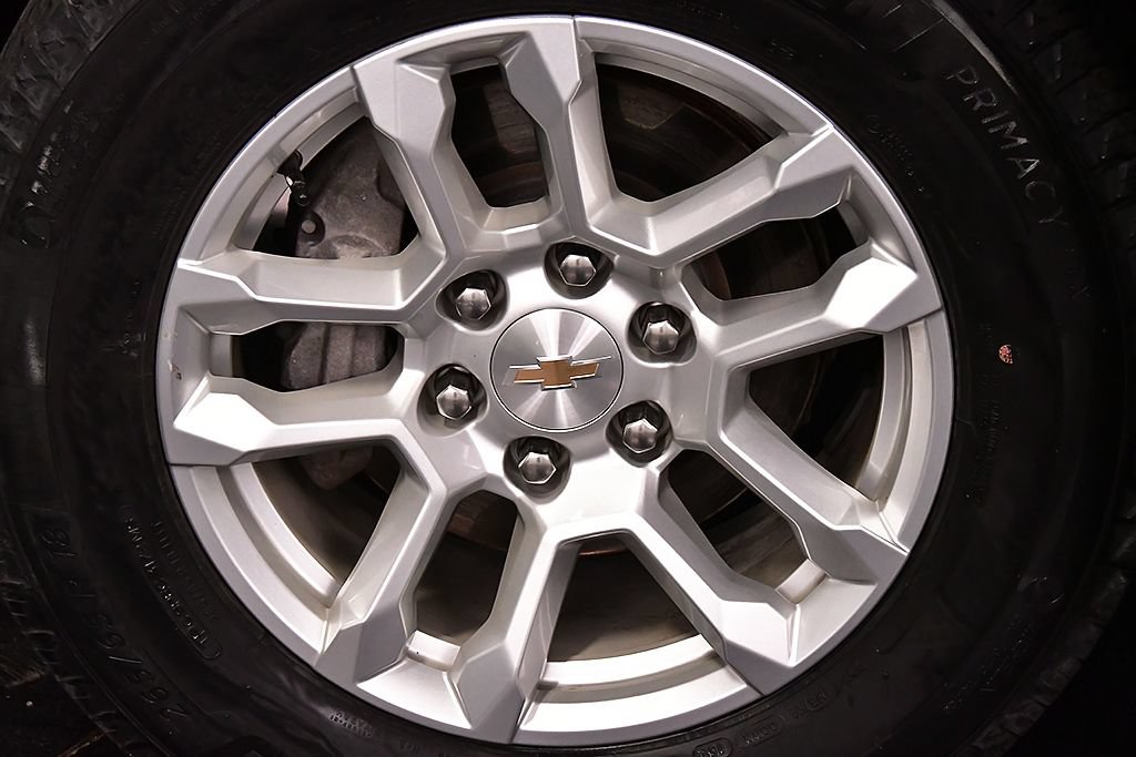 Used 2023 Chevrolet Silverado 1500 LT AWD/4WD image 9