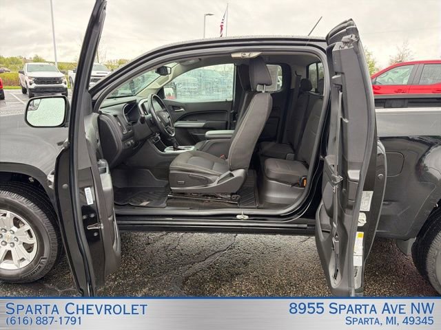 Used 2016 Chevrolet Colorado LT w/ LT Convenience Package AWD/4WD image 11