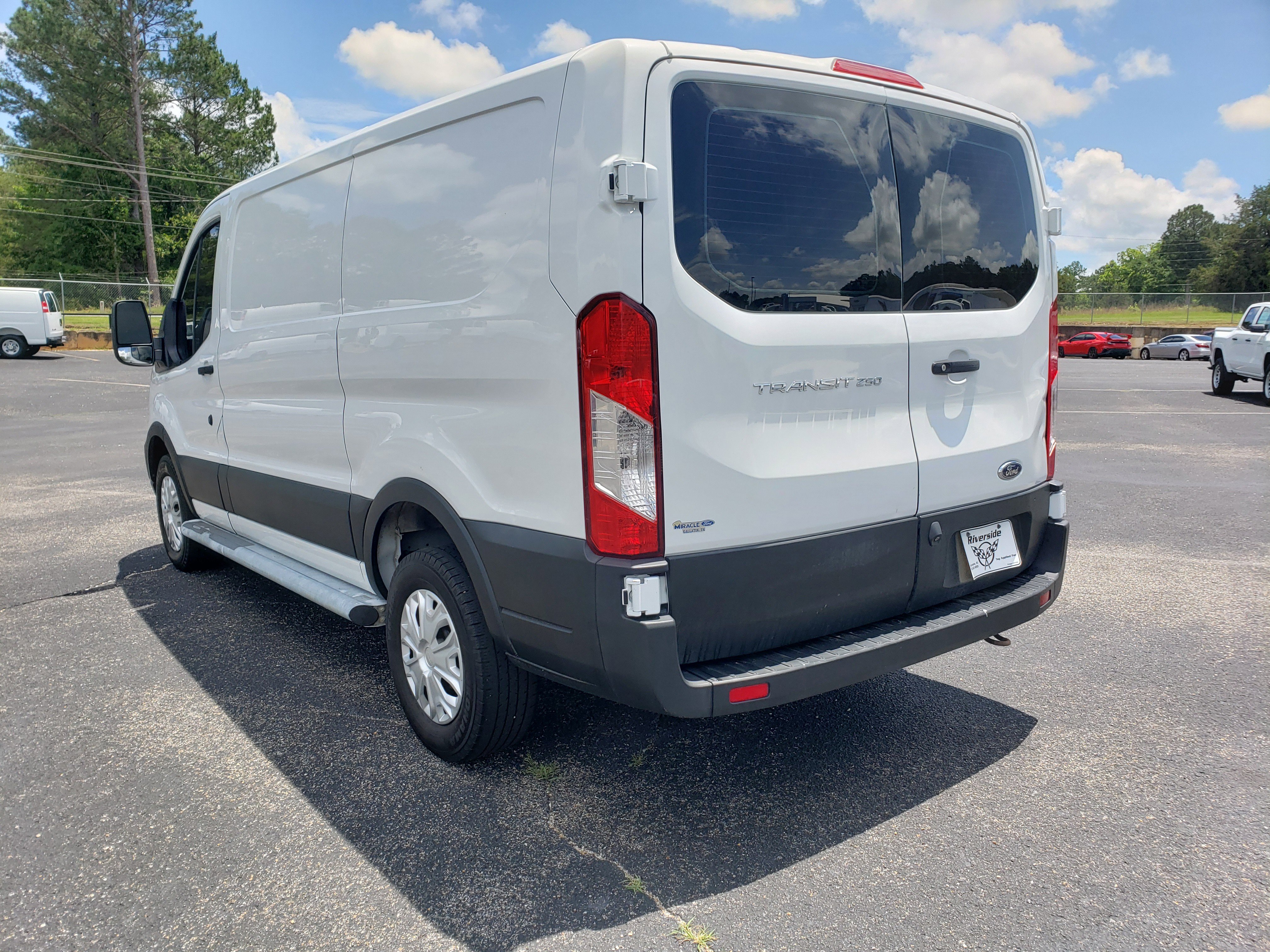 Used 2021 Ford Transit 250 Low Roof w/ Exterior Upgrade Package RWD image 3
