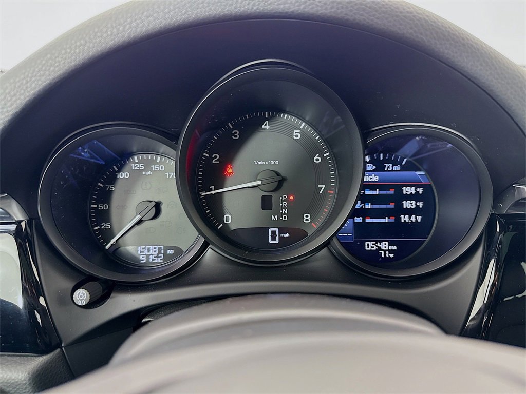 Used 2025 Porsche Macan image 16