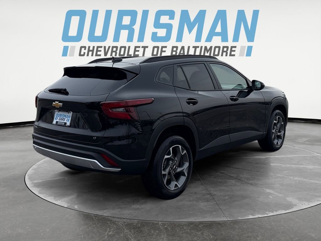 Used 2025 Chevrolet Trax LT w/ Driver Confidence Package image 6