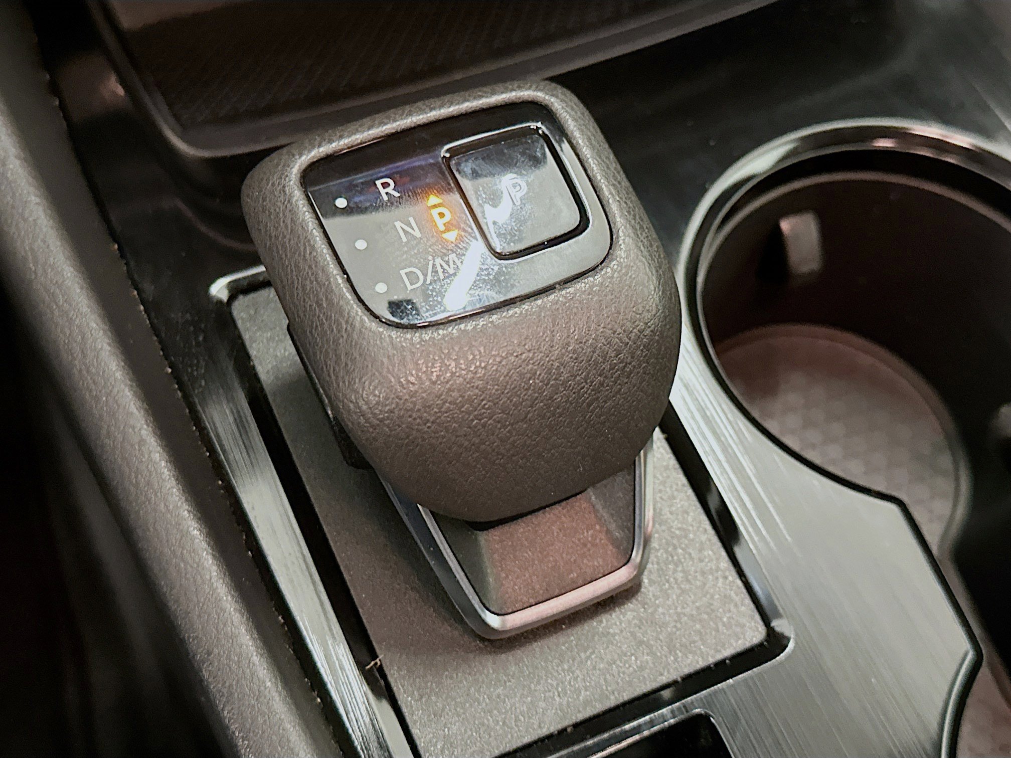 Used 2023 Nissan Rogue S image 25