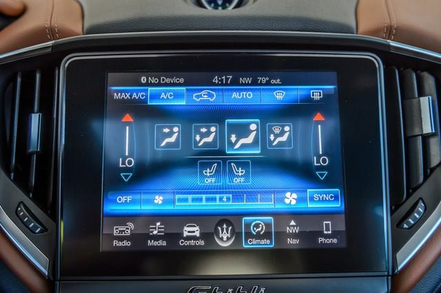 Used 2018 Maserati Ghibli RWD image 23