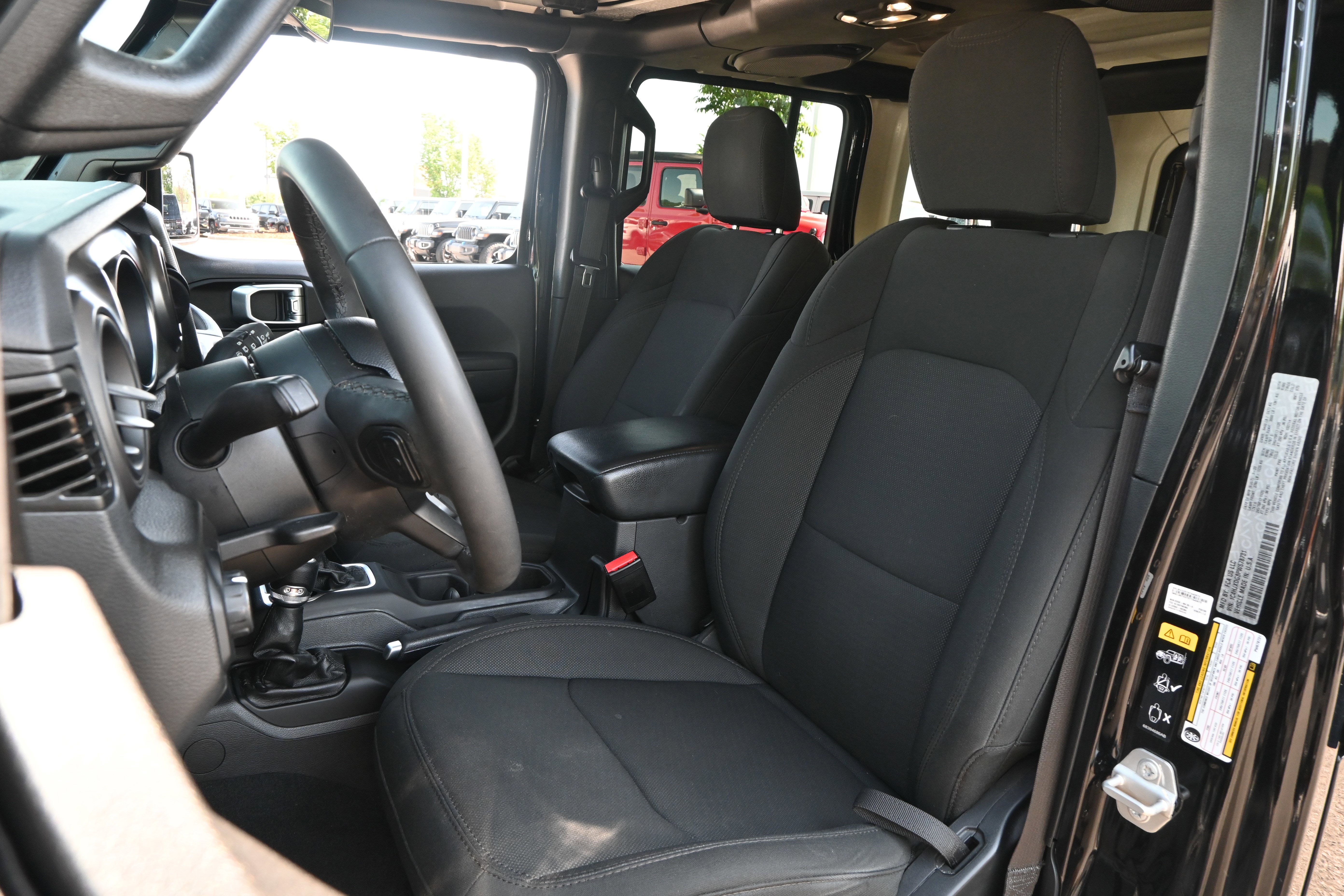 Used 2023 Jeep Wrangler Unlimited Sport AWD/4WD image 16