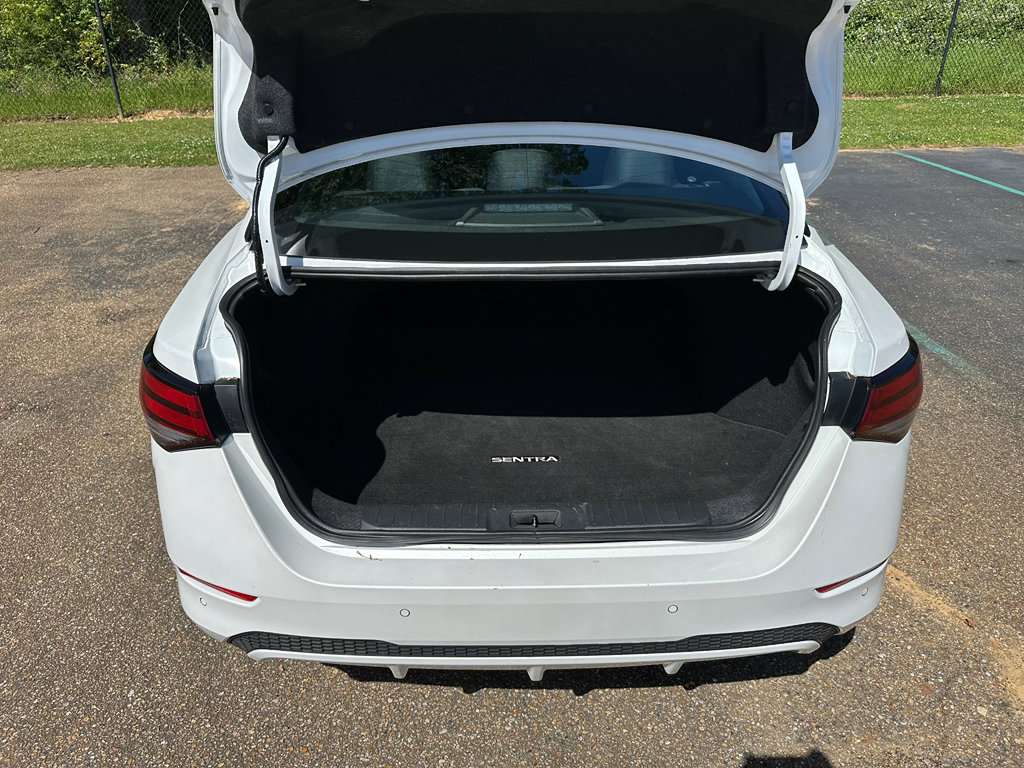 Used 2024 Nissan Sentra SV FWD image 23
