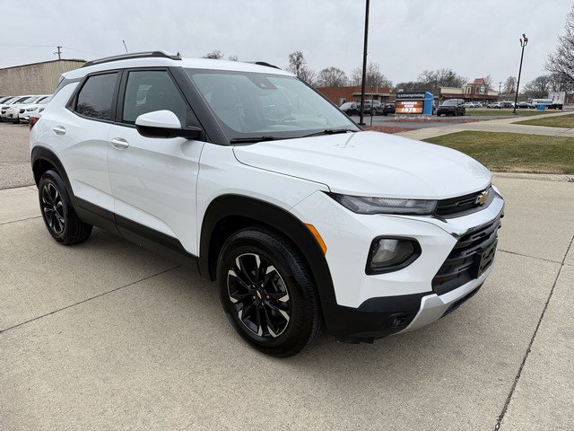 Used 2021 Chevrolet TrailBlazer LT image 3