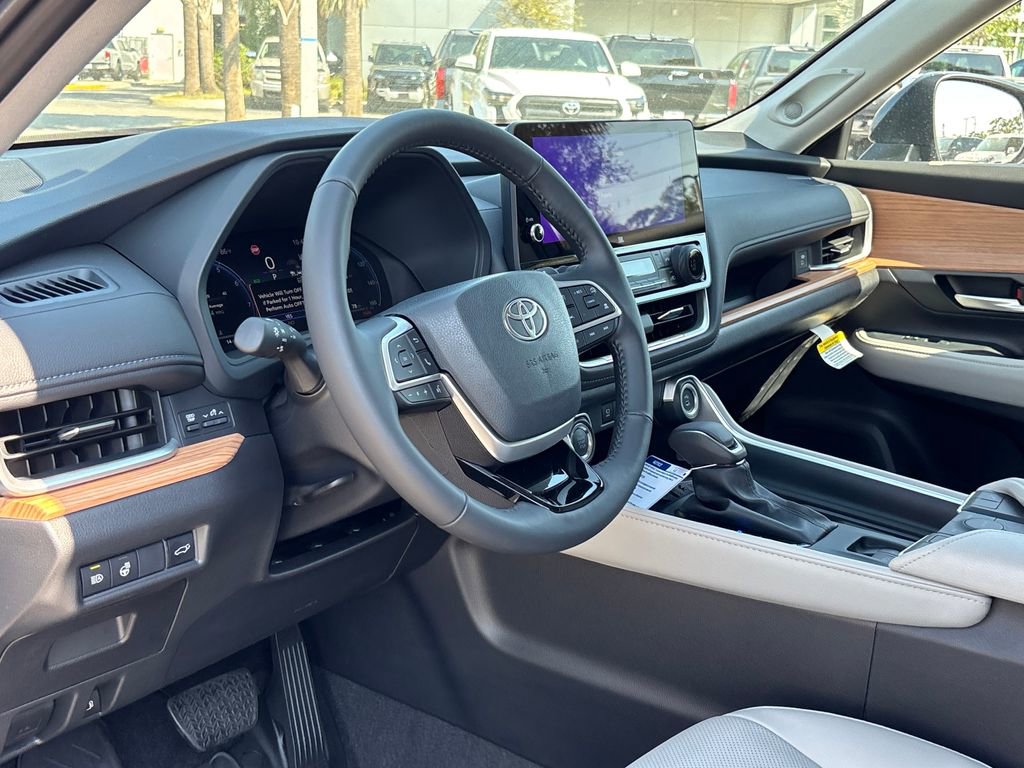 New 2026 Toyota Grand Highlander Limited image 7