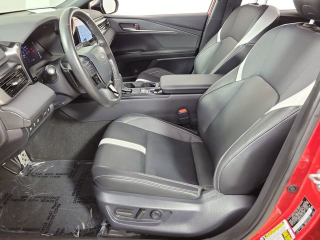 Used 2026 Toyota Camry SE FWD image 19