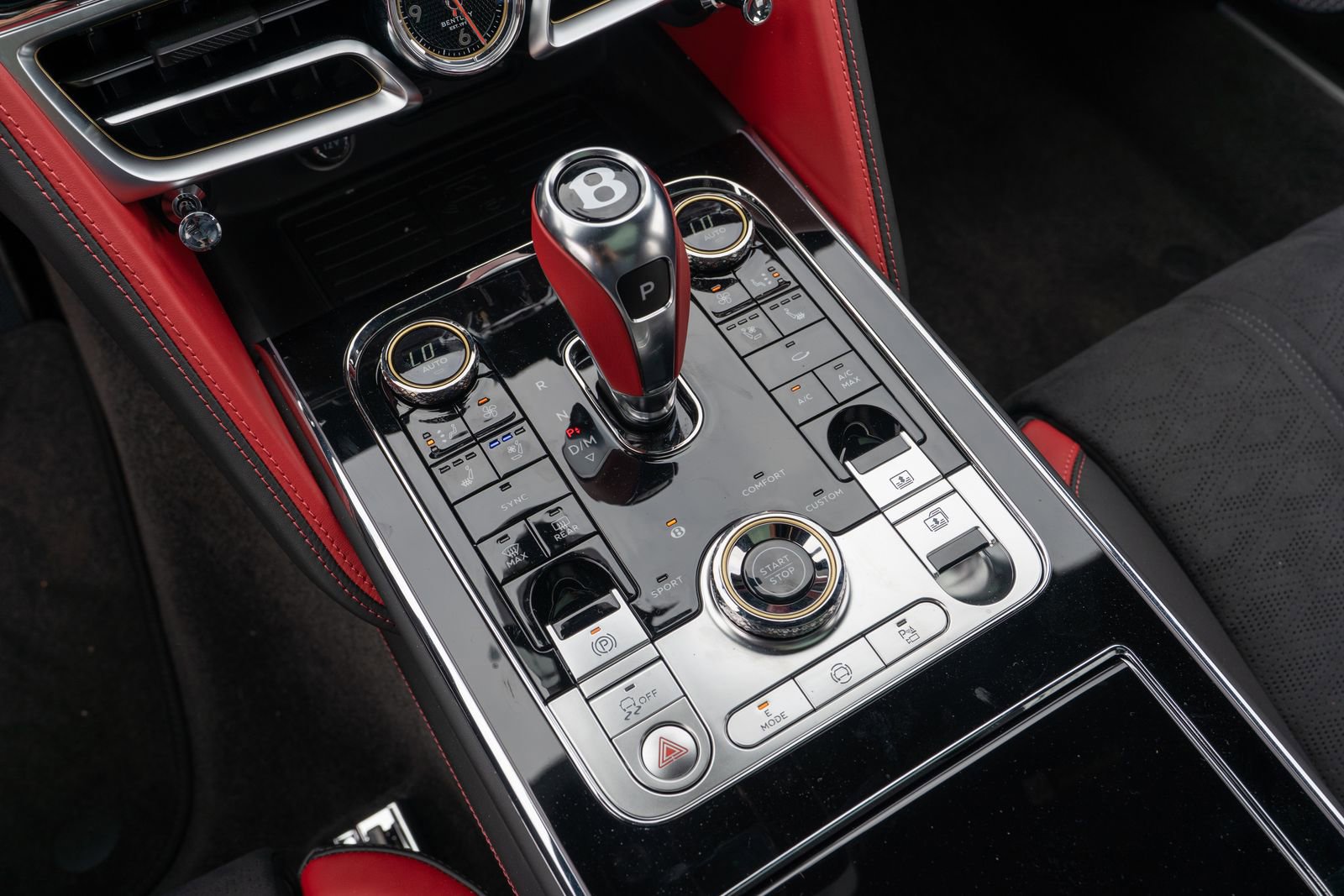 New 2025 Bentley Flying Spur Plug-In Hybrid image 33