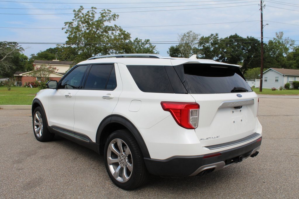 Used 2020 Ford Explorer Platinum w/ Premium Technology Package image 13