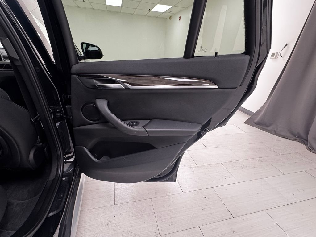 Used 2018 BMW X1 xDrive28i w/ Convenience Package image 14