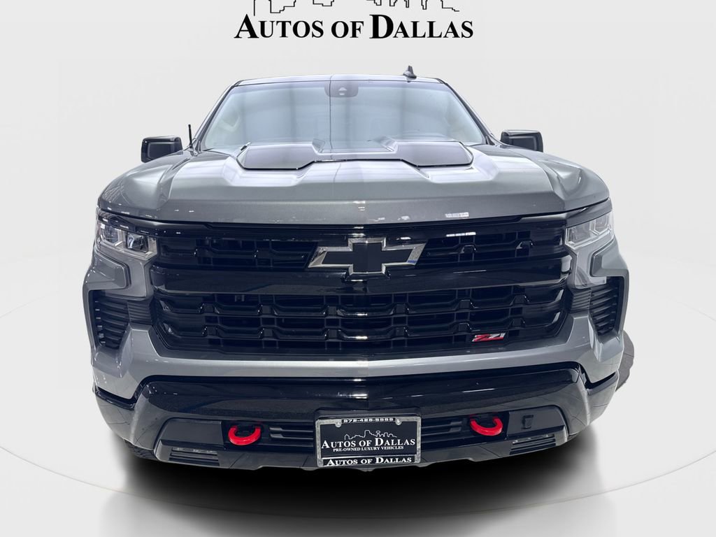 Used 2025 Chevrolet Silverado 1500 LT Trail Boss w/ Convenience Package II image 3