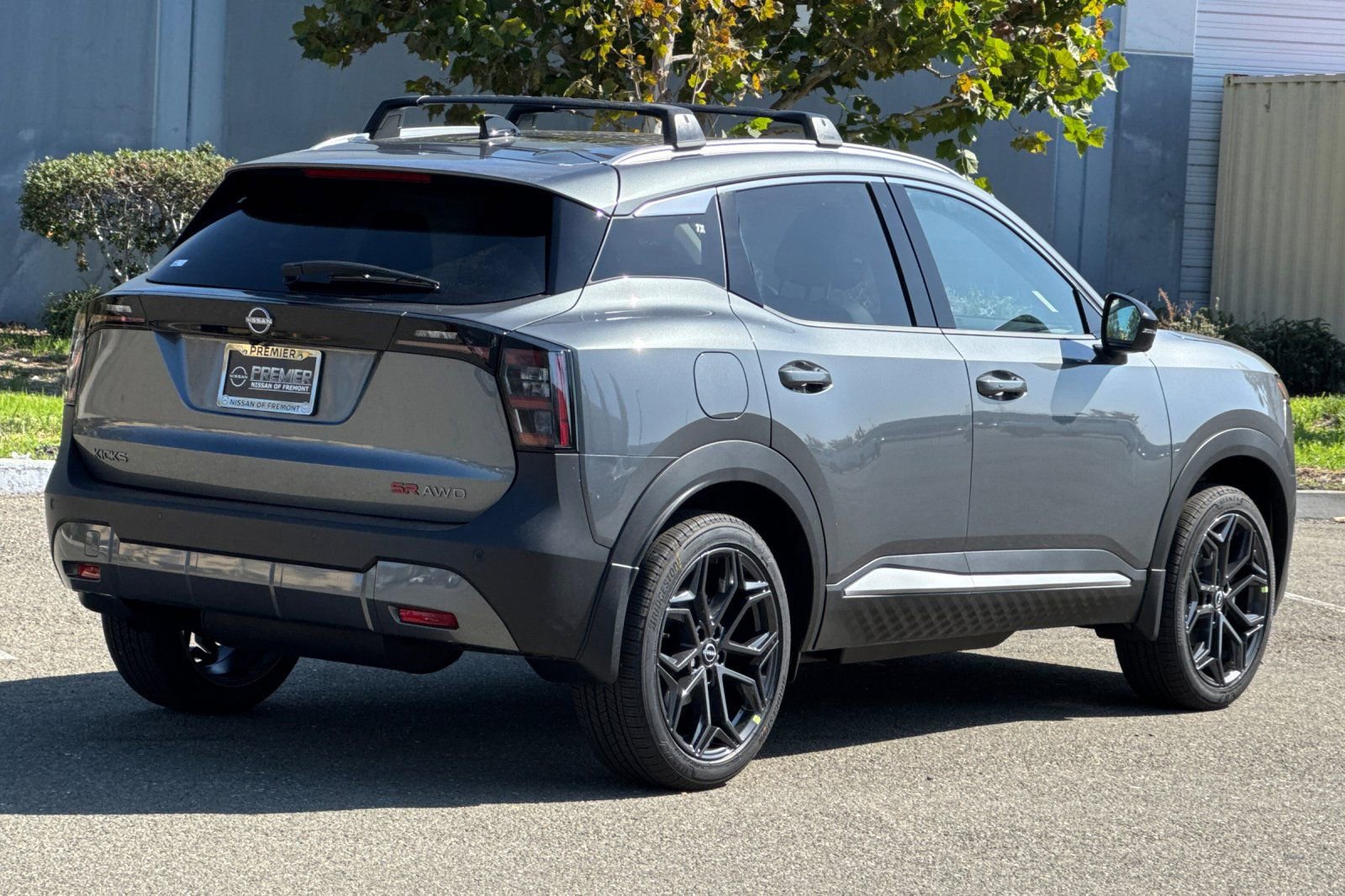 New 2026 Nissan Kicks SR w/ SR Premium Package AWD/4WD image 4