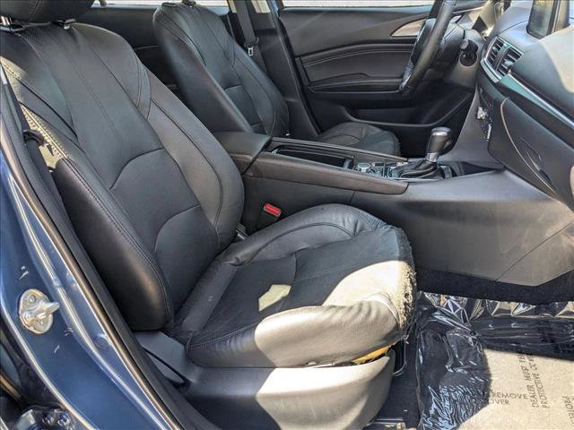 Used 2018 MAZDA MAZDA3 Grand Touring image 19