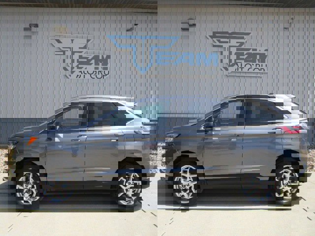 Used 2024 Ford Edge SEL w/ Convenience Package image 4