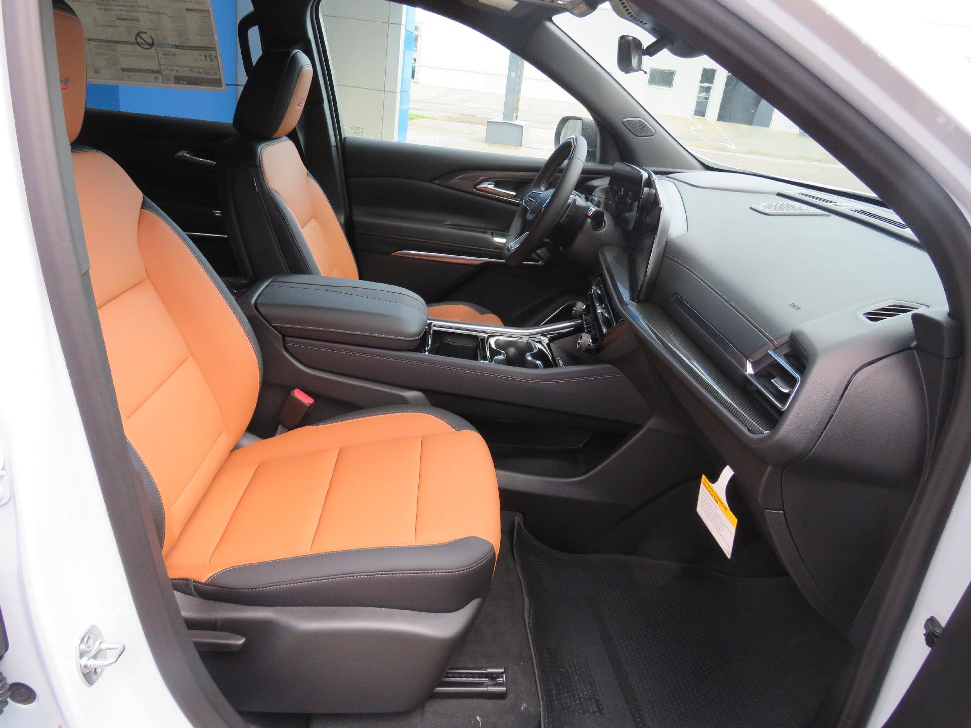New 2027 Chevrolet Traverse Z71 w/ Enhanced Driving Package AWD/4WD image 13