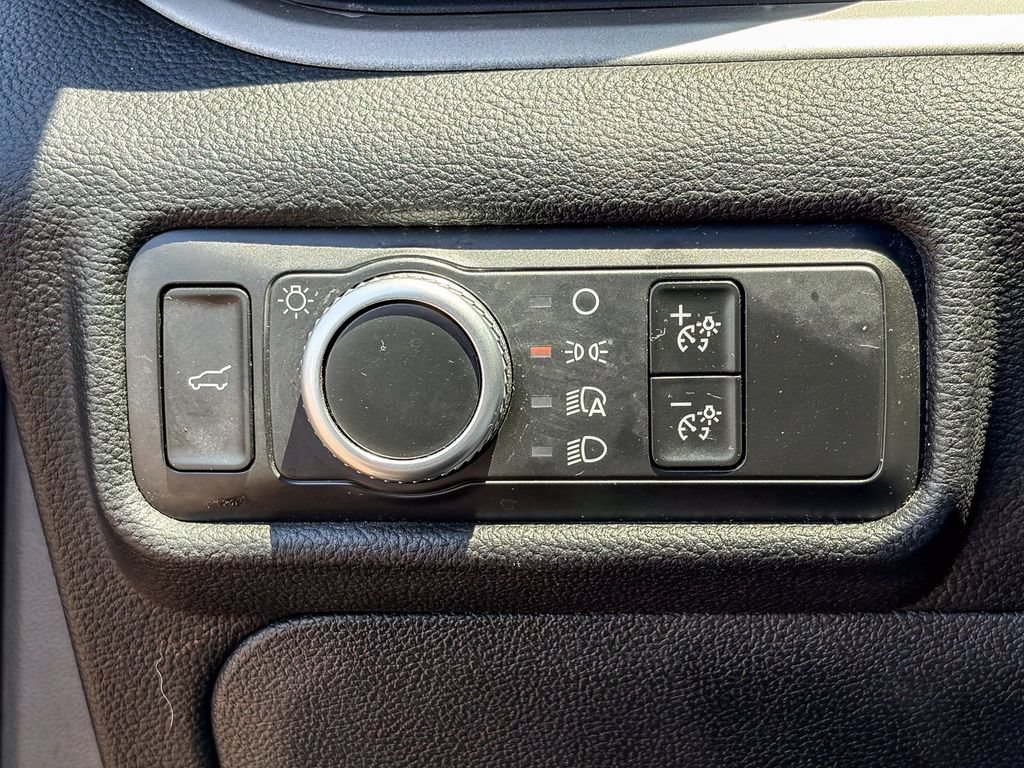 Used 2020 Ford Explorer XLT RWD image 47