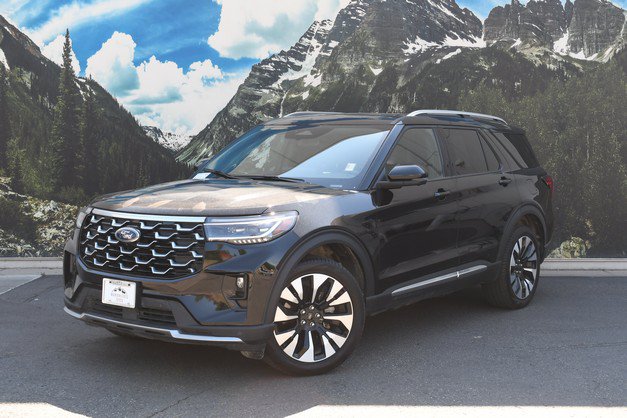 Used 2025 Ford Explorer Platinum w/ LUX Leather Package AWD/4WD image 6