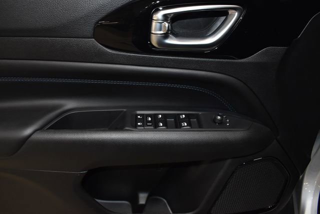 New 2026 Jeep Compass Limited image 25