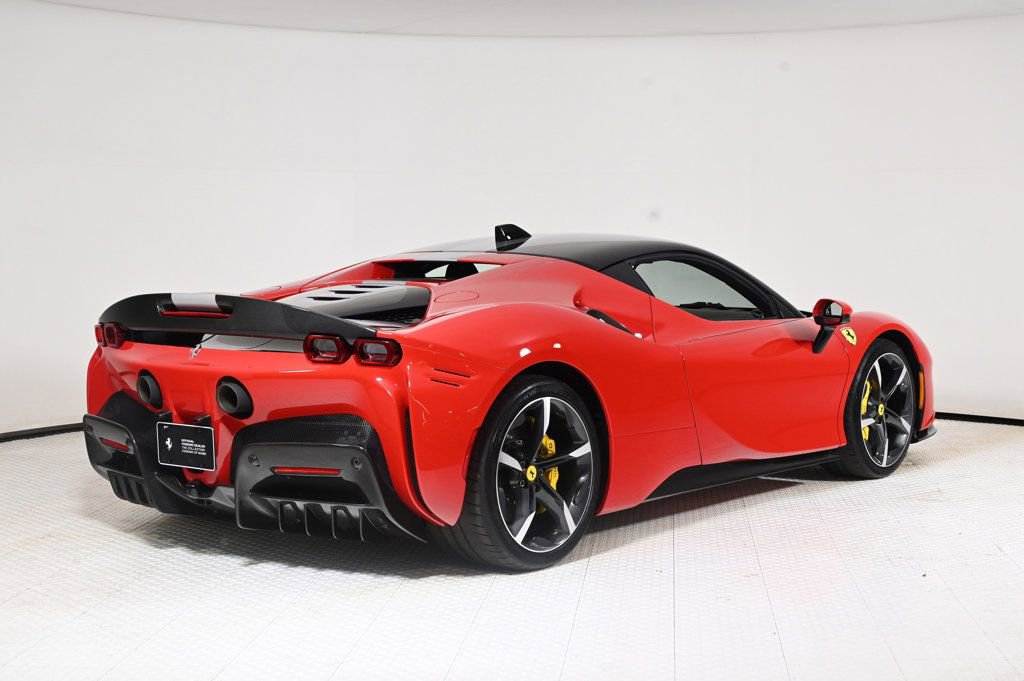 Used 2022 Ferrari SF90 Stradale image 9