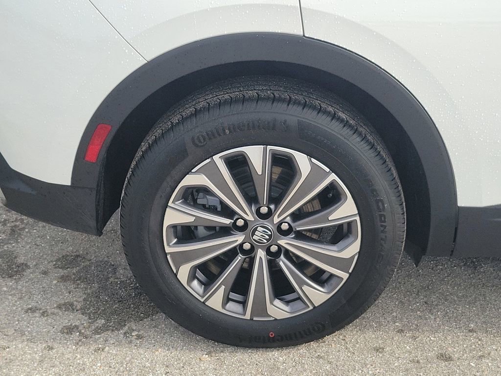 Used 2025 Buick Envision Preferred image 19