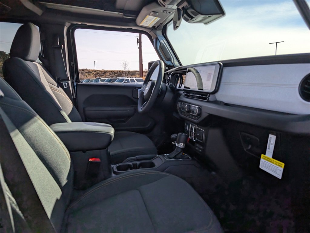 Used 2025 Jeep Wrangler Sport S image 26