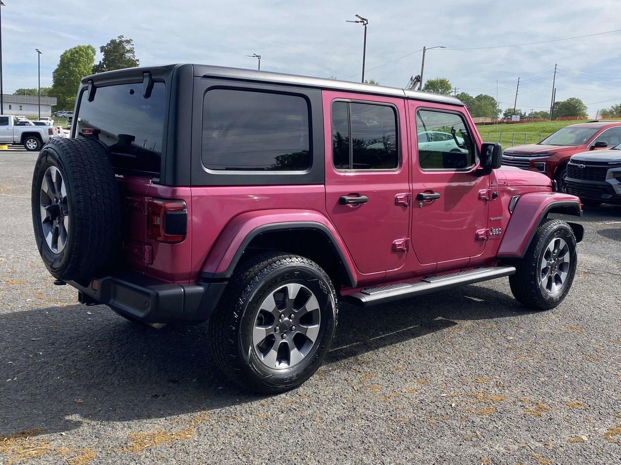 Used 2022 Jeep Wrangler Unlimited Sahara w/ LED Lighting Group image 6