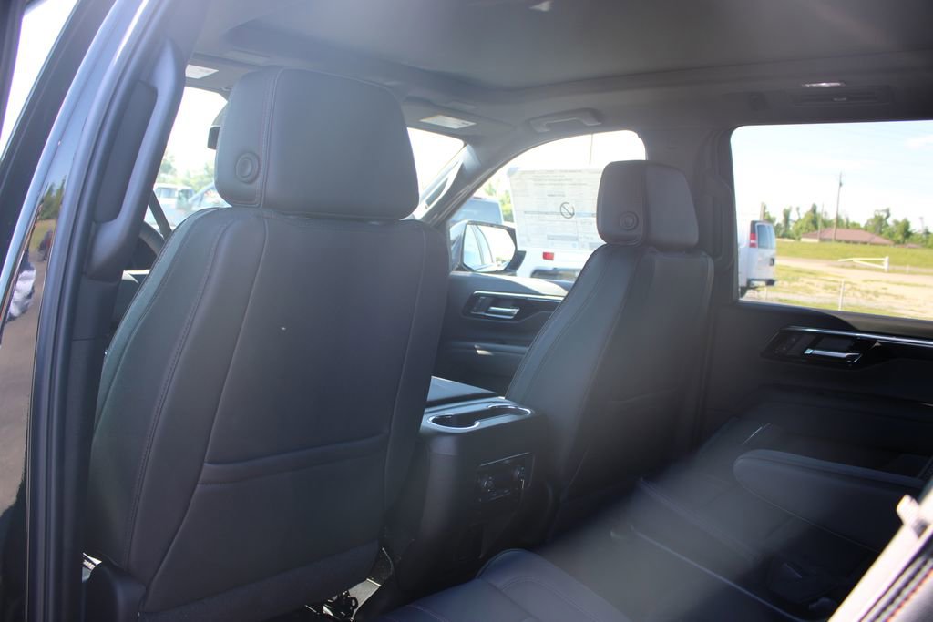 New 2026 Chevrolet Suburban RST AWD/4WD image 29