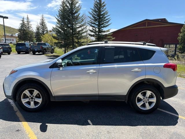 Used 2014 Toyota RAV4 XLE AWD/4WD image 5