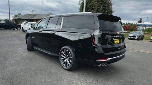 Used 2025 Chevrolet Suburban High Country w/ Sun And Tow Package image 8