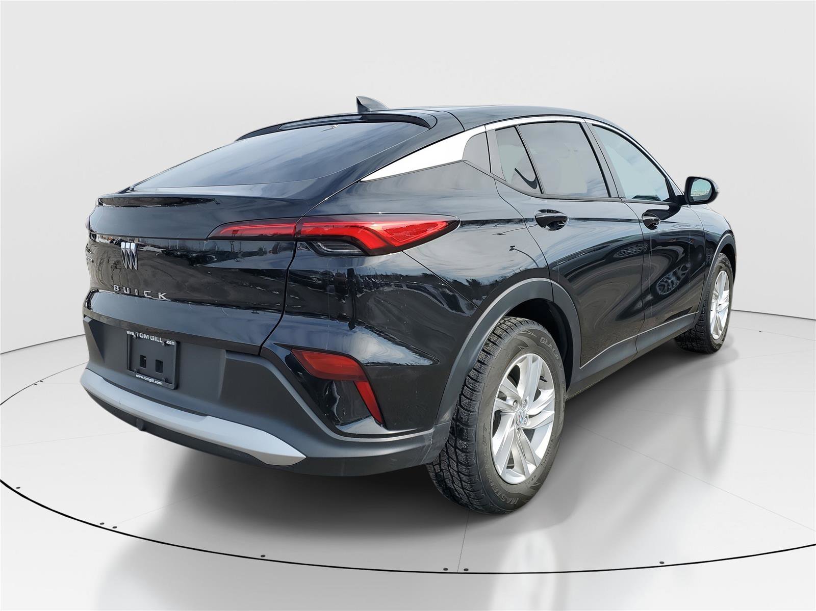 Used 2024 Buick Envista Preferred w/ Convenience I Package image 4