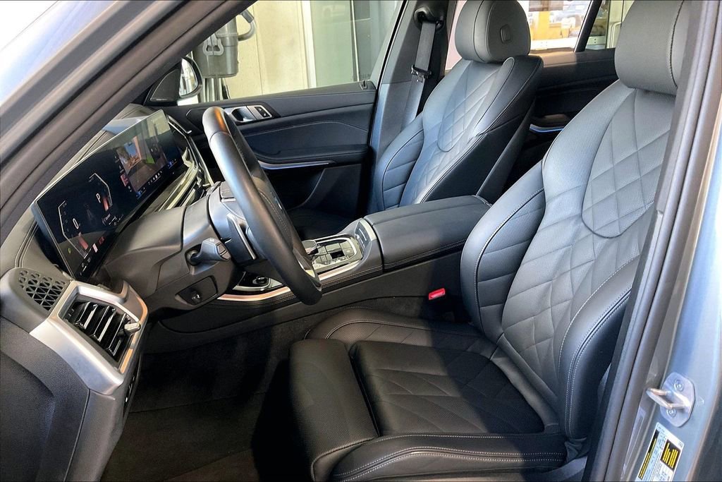 Used 2026 BMW X5 xDrive40i image 3
