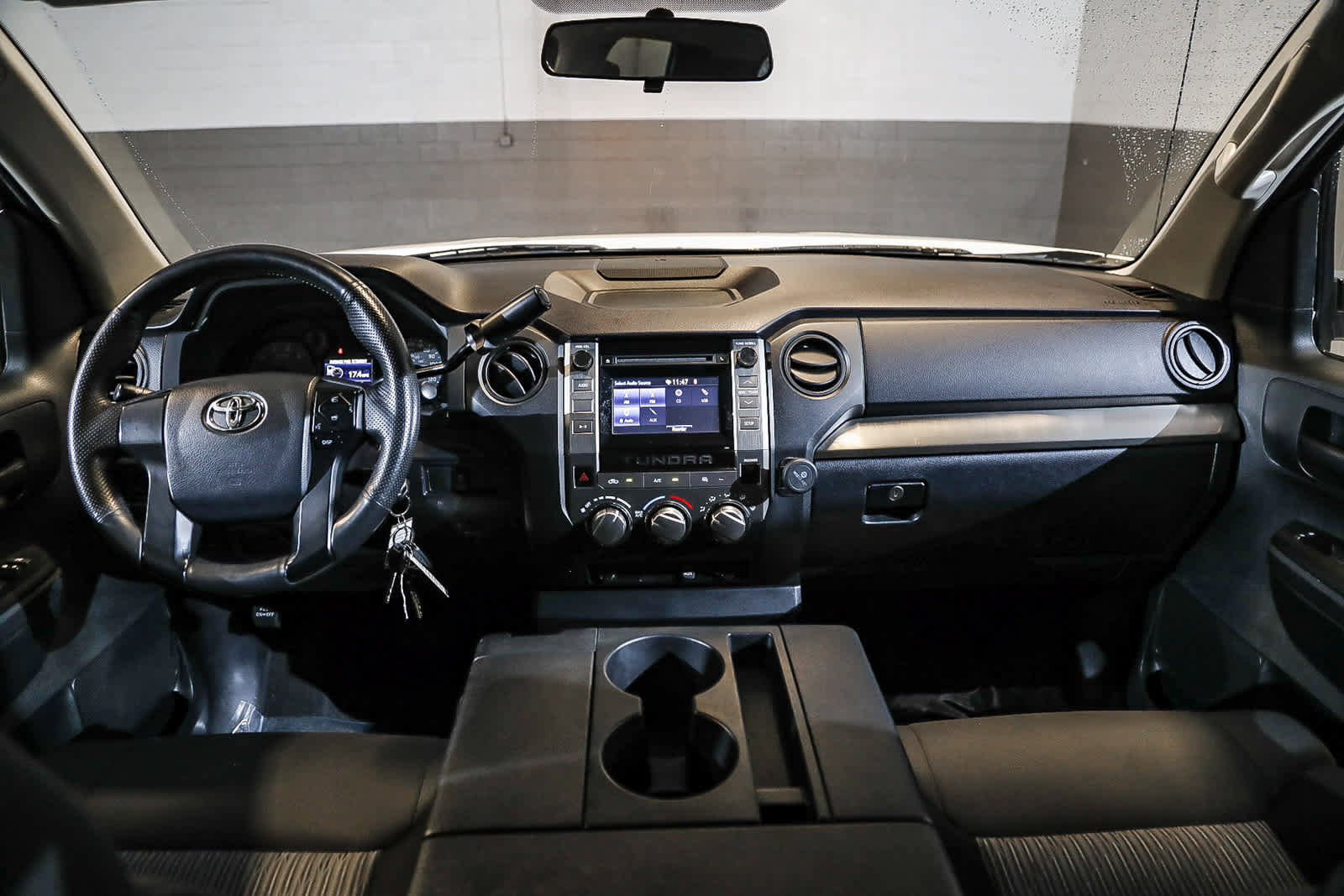 Certified 2017 Toyota Tundra SR image 12