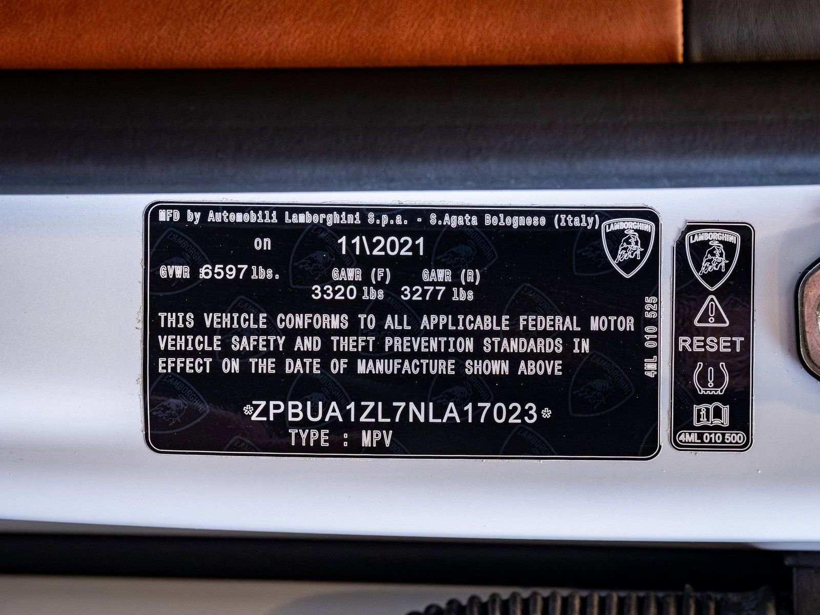 Used 2022 Lamborghini Urus image 33