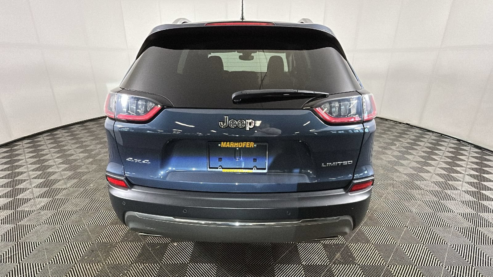 Used 2020 Jeep Cherokee Limited AWD/4WD image 4