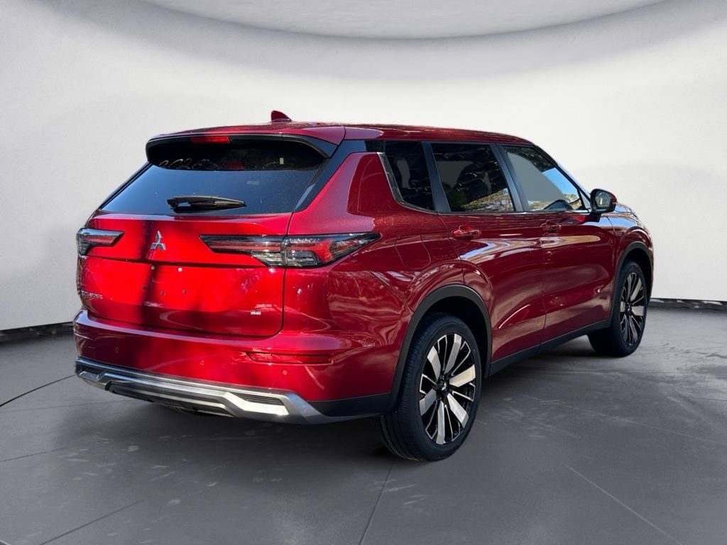 New 2026 Mitsubishi Outlander SE image 5