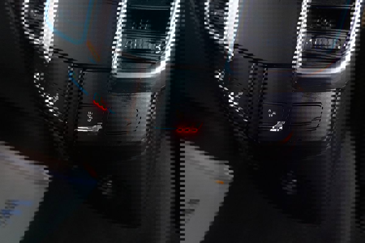 Used 2017 Porsche Cayenne S image 34