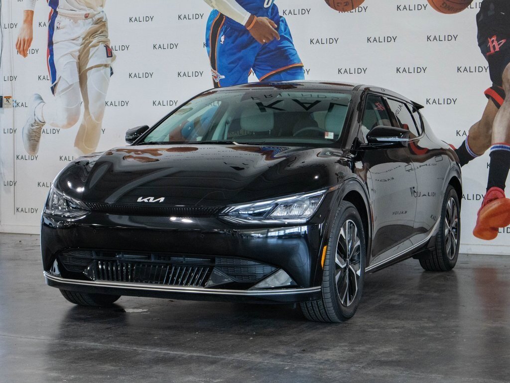 New 2023 Kia EV6 Wind image 21